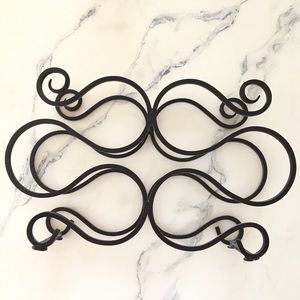 Scrolled 6 Bottle Wine Rack 🍷